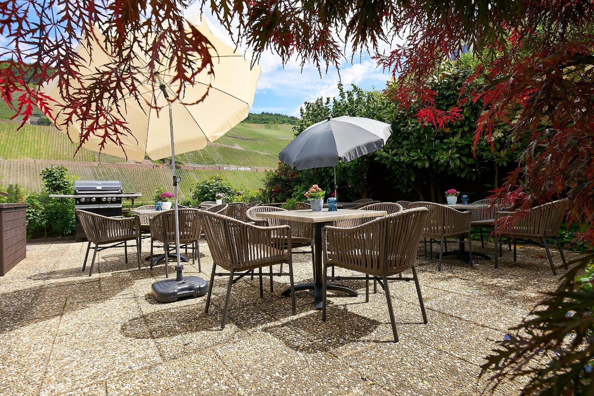 Sonnenuhr Bed & Breakfast Bernkastel-Kues Exterior photo