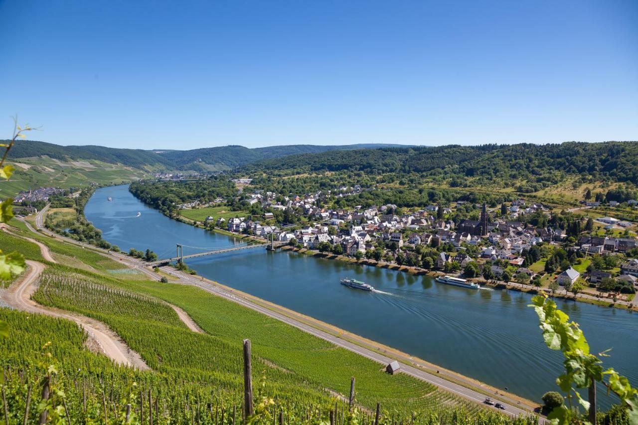 Sonnenuhr Bed & Breakfast Bernkastel-Kues Exterior photo