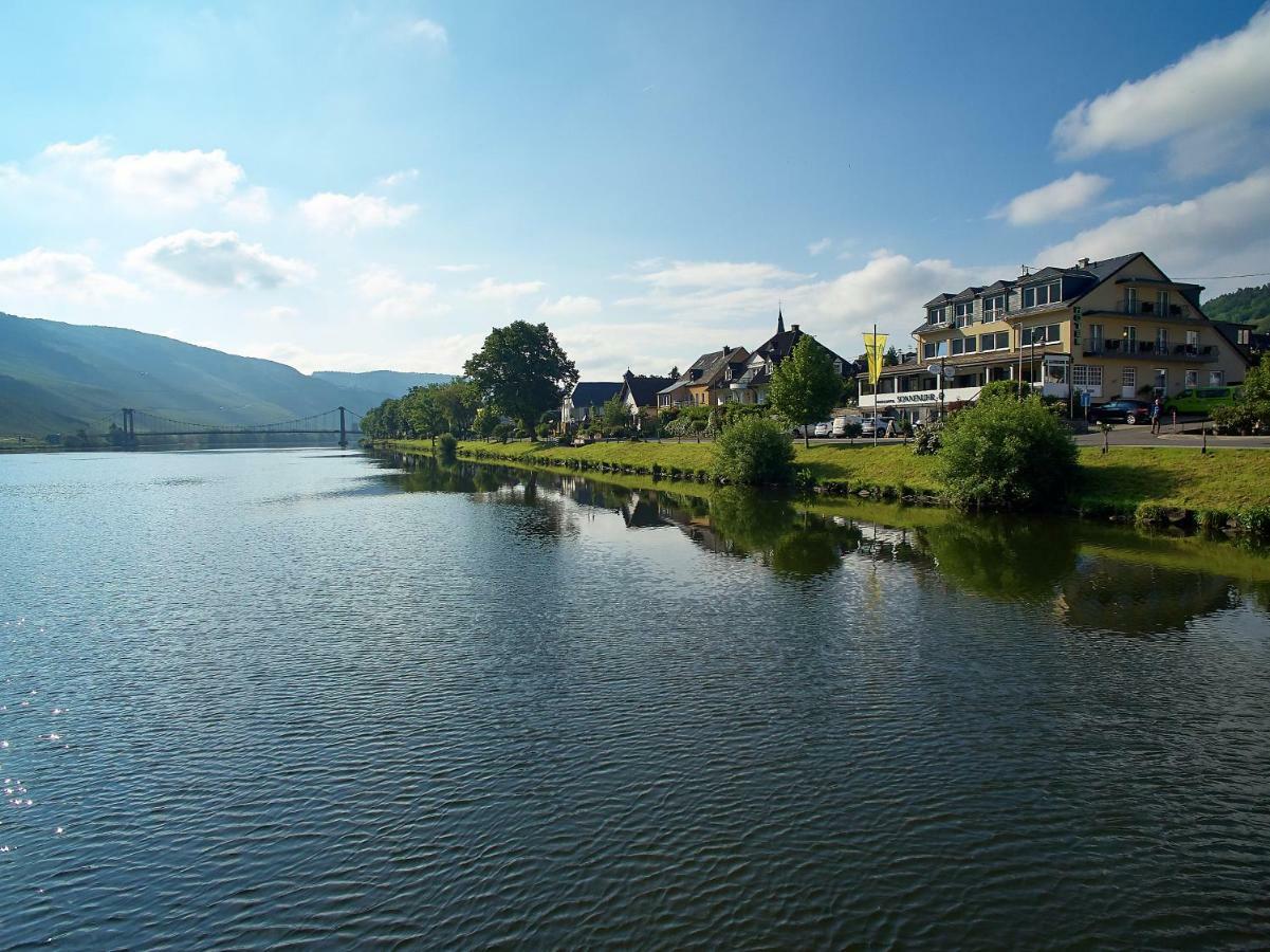 Sonnenuhr Bed & Breakfast Bernkastel-Kues Exterior photo